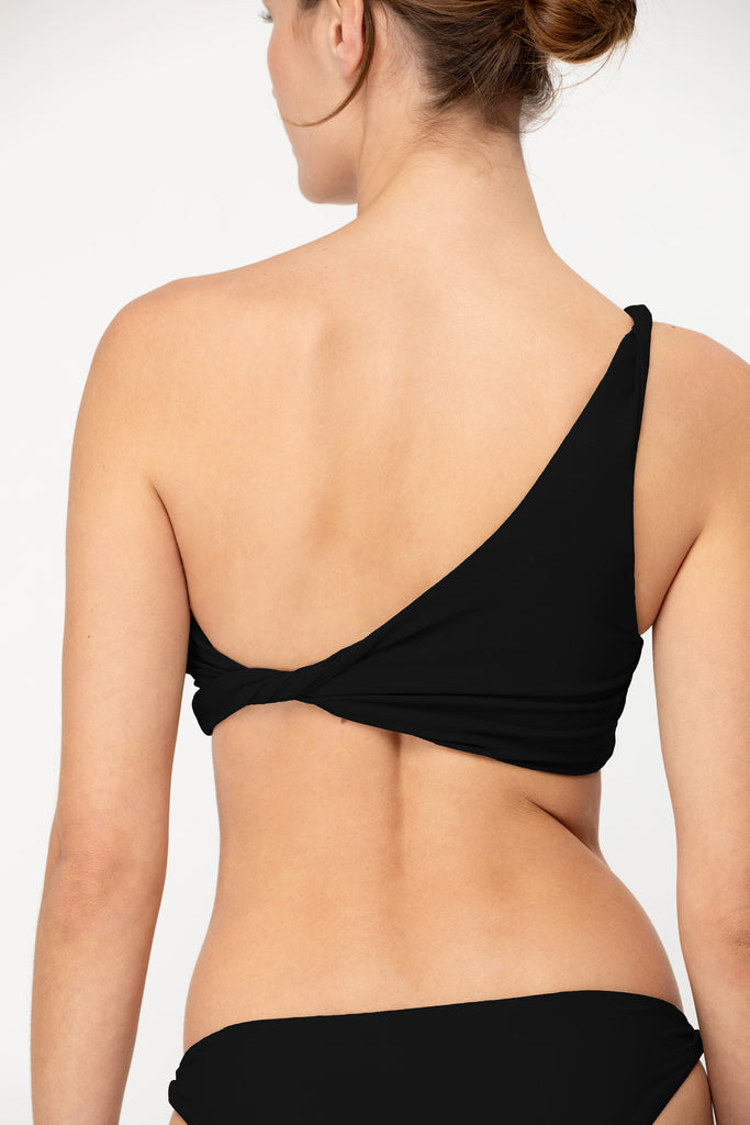 Adina Top | Resort '25