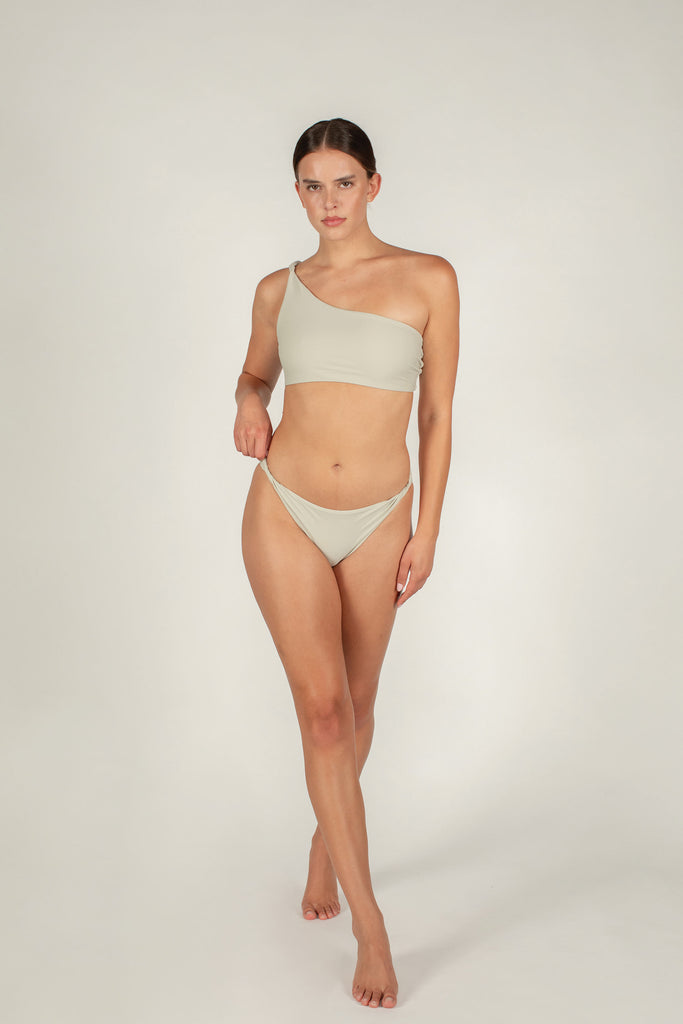 Adina Top | Resort '25
