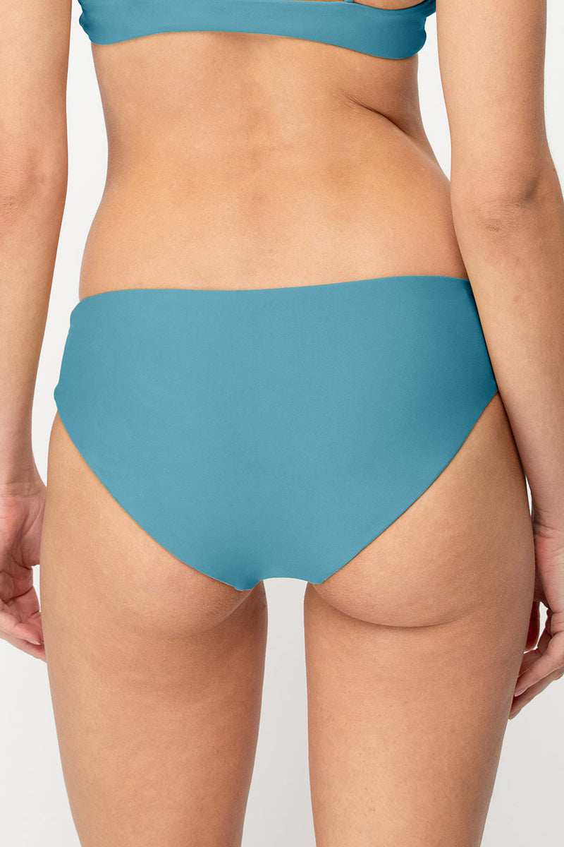 Cruz Bay 2 Bottom | Summer '25