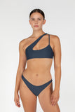 Queensland 2 Top | Spring '25