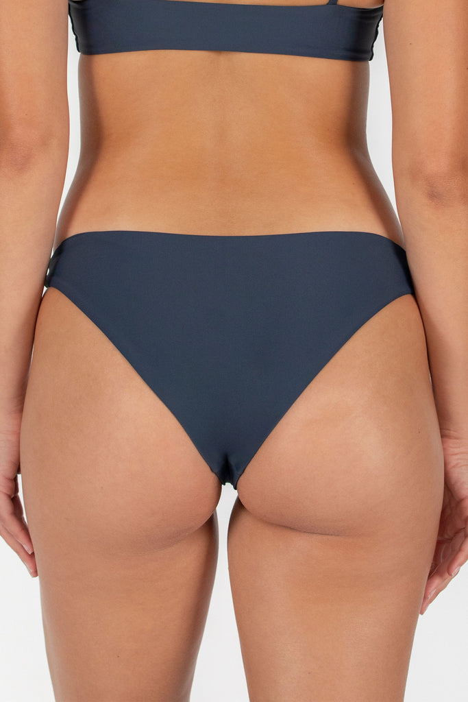 Suva Bottom | Spring '25
