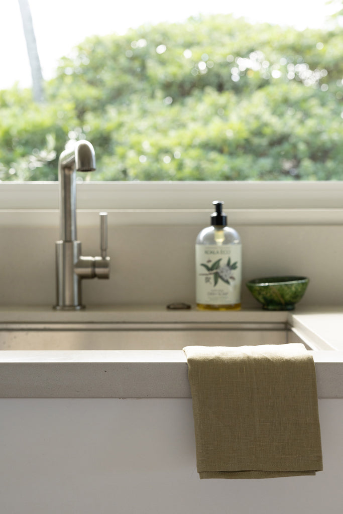 Makana Kitchen Towel