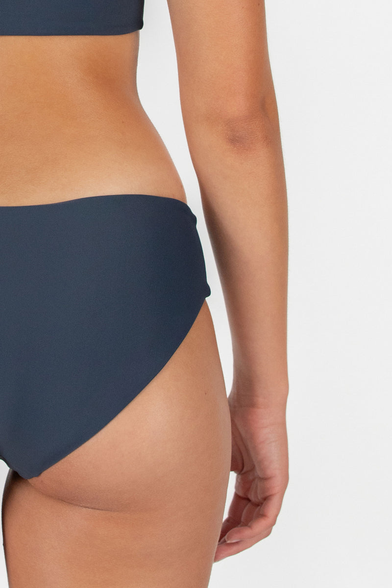 Cruz Bay 2 Bottom | Spring '25