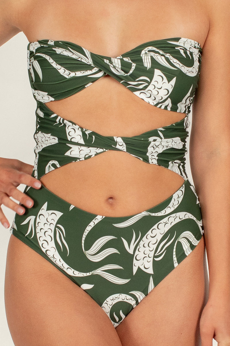 Estella One Piece | Resort '25